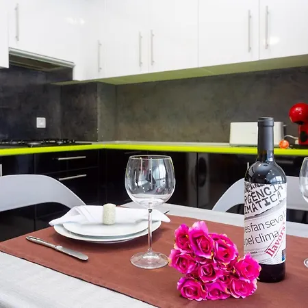 Romantico, Acogedor Y Moderno. Empuriabrava