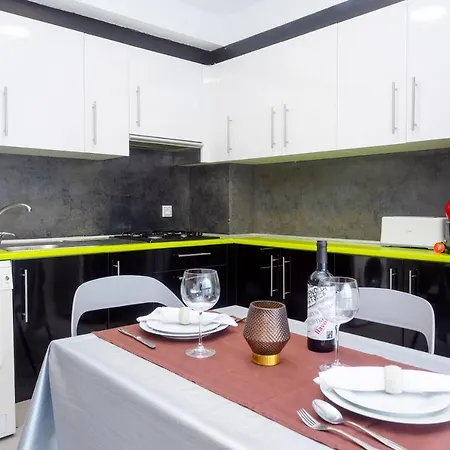 Romantico, Acogedor Y Moderno. Empuriabrava